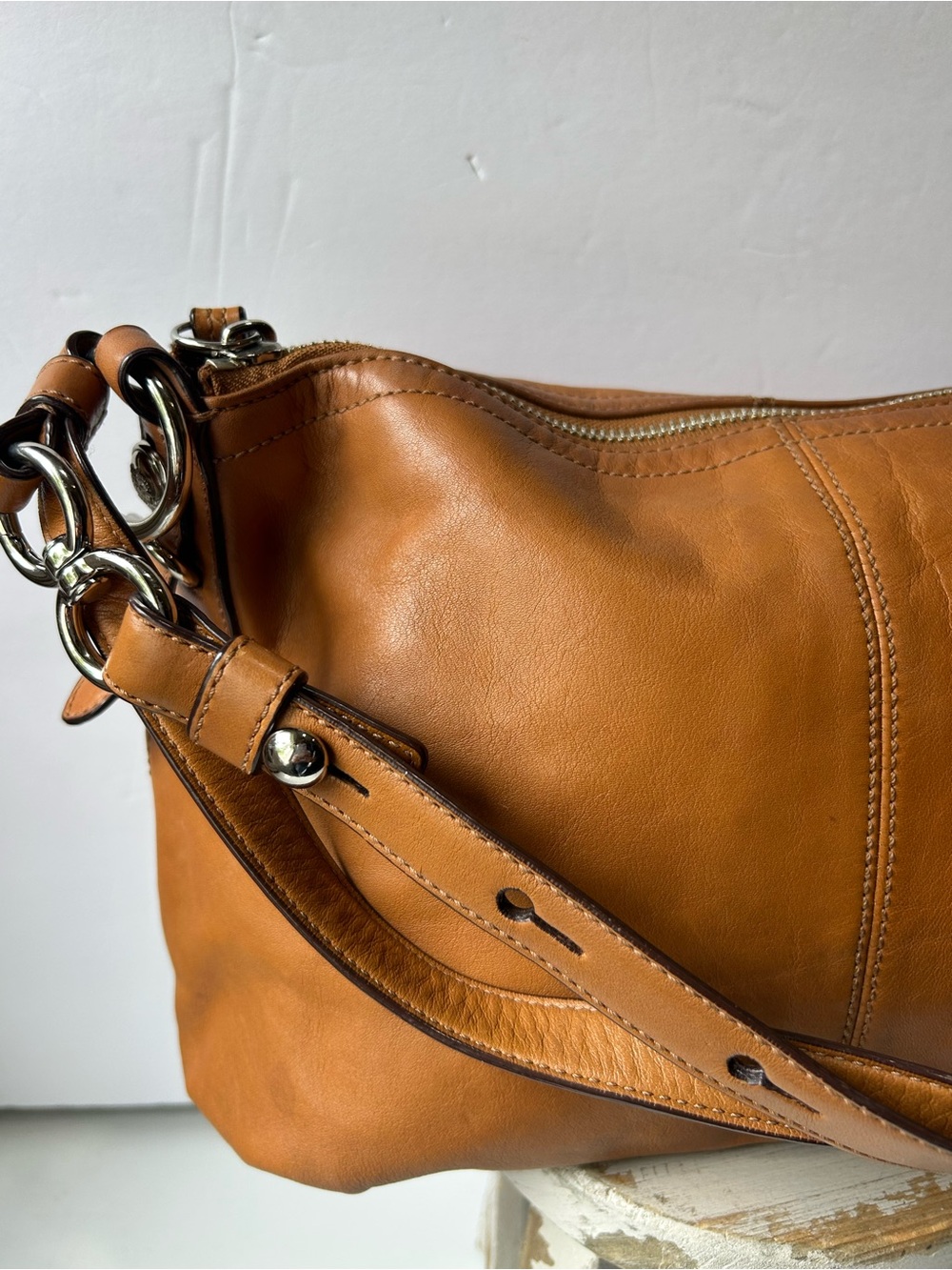 Coach Mia Camel Leather Shoulder Handbag D108215729 Vintage Western Boho Concert